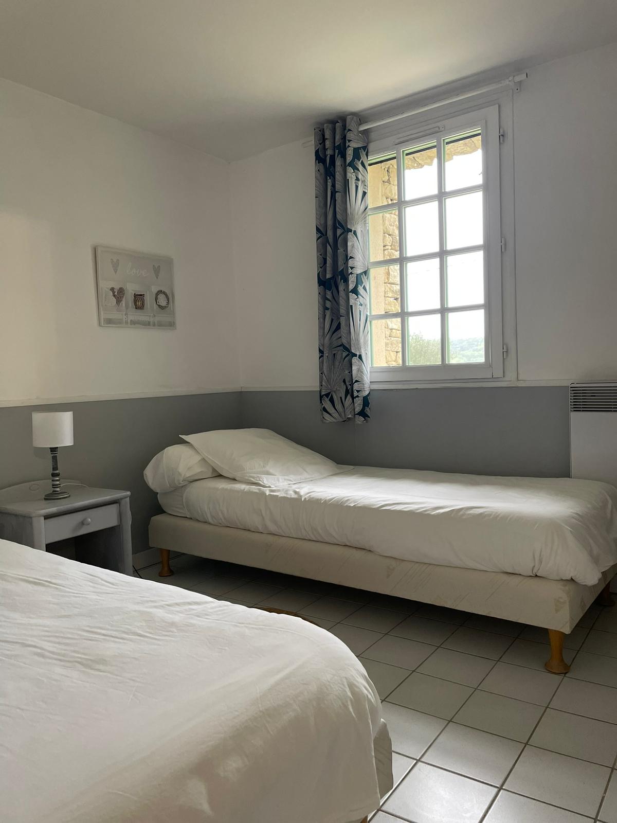 Chambre rez-de-chaussée